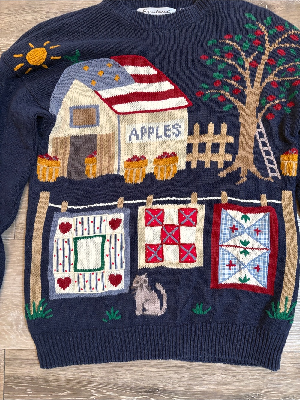 Vintage Northern Isles Navy Crewneck Sweater with Apple Barn and Quilt Motifs - Picture 7 of 14